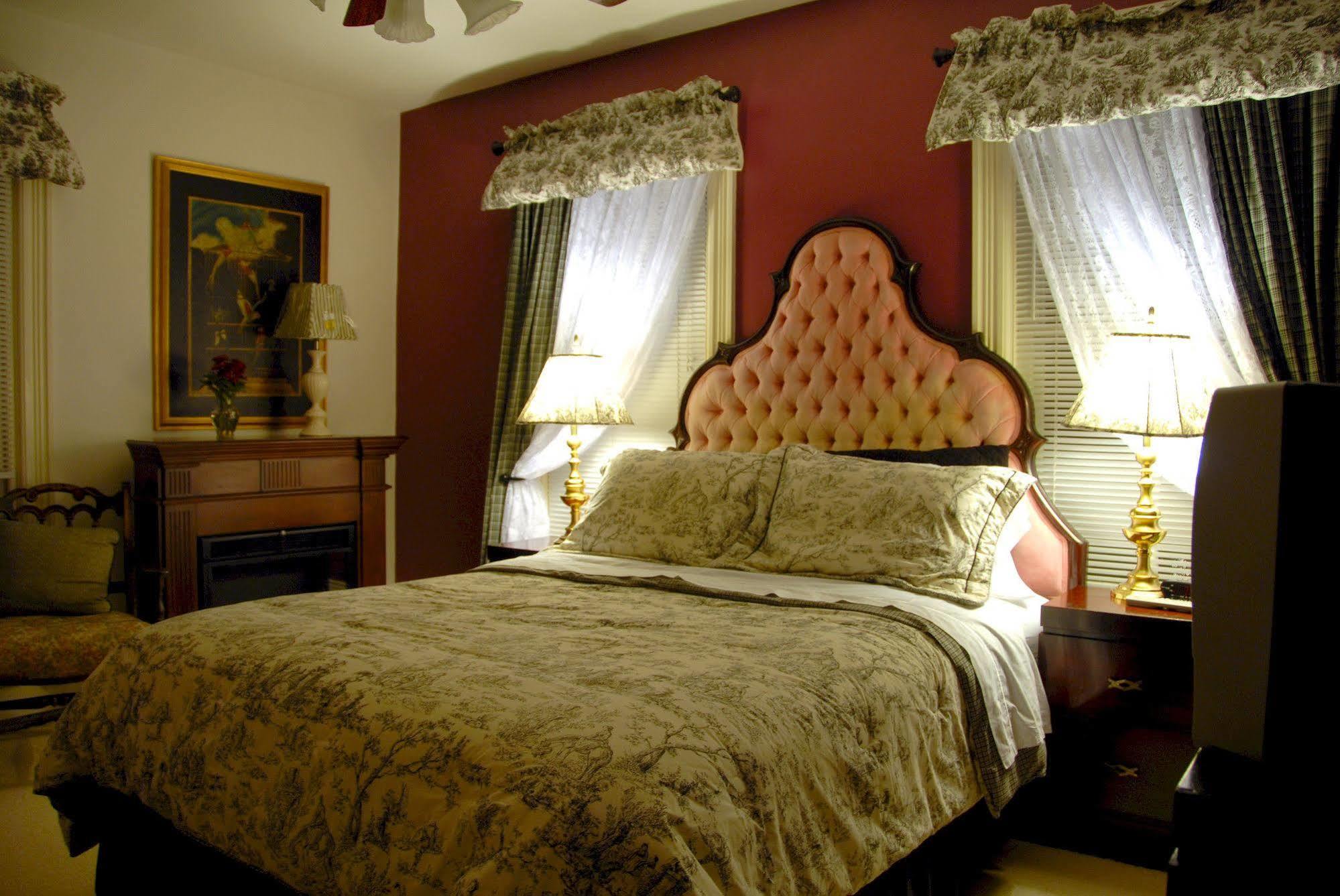 Arbor View House Bed And Breakfast East Marion Exterior photo